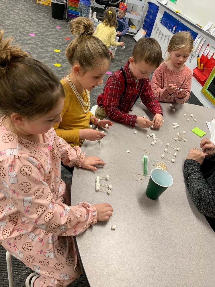 What can you build with 100 marshmallows and 100 toothpicks? 